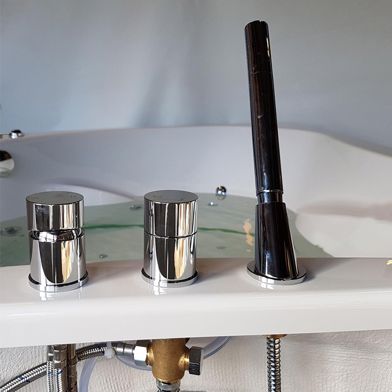 Armatur, DenForm til Spa/Badekar