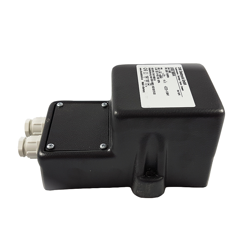 Transformer til halogen undervandslys